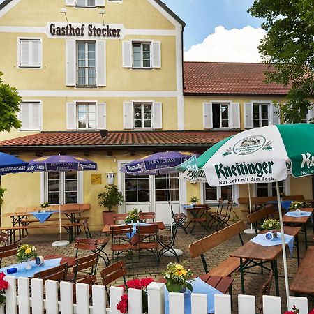 Obertraubling Hotel Gasthof Stocker מראה חיצוני תמונה