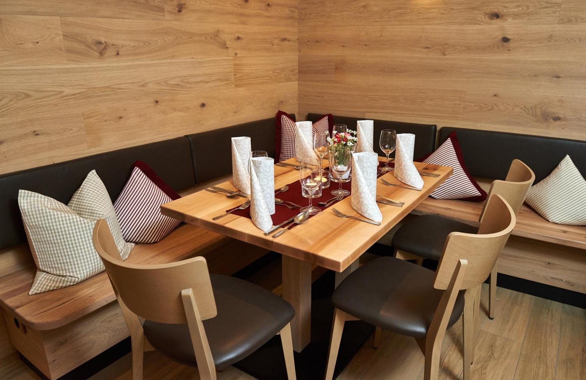 Obertraubling Hotel Gasthof Stocker מראה חיצוני תמונה