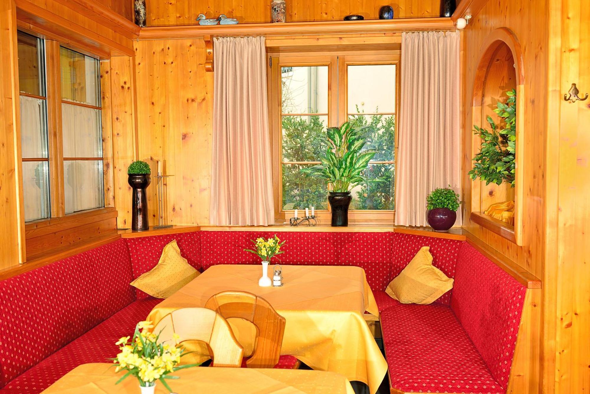 Obertraubling Hotel Gasthof Stocker מראה חיצוני תמונה